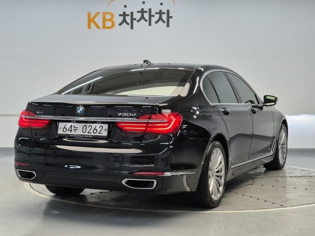 2016 BMW 7 SERIES (6Gen) 
