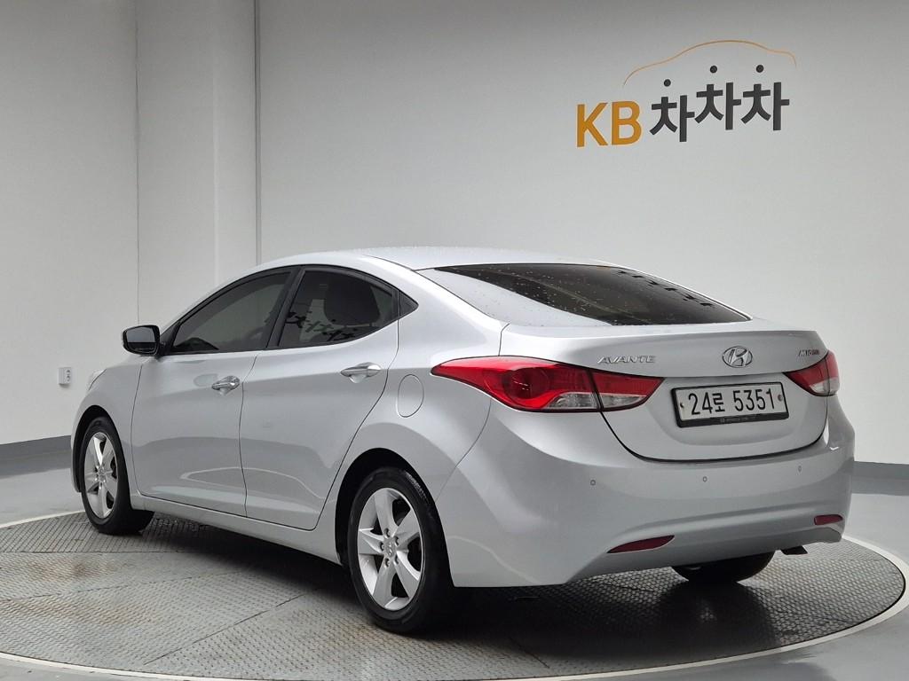 2012 HYUNDAI AVANTE MD 