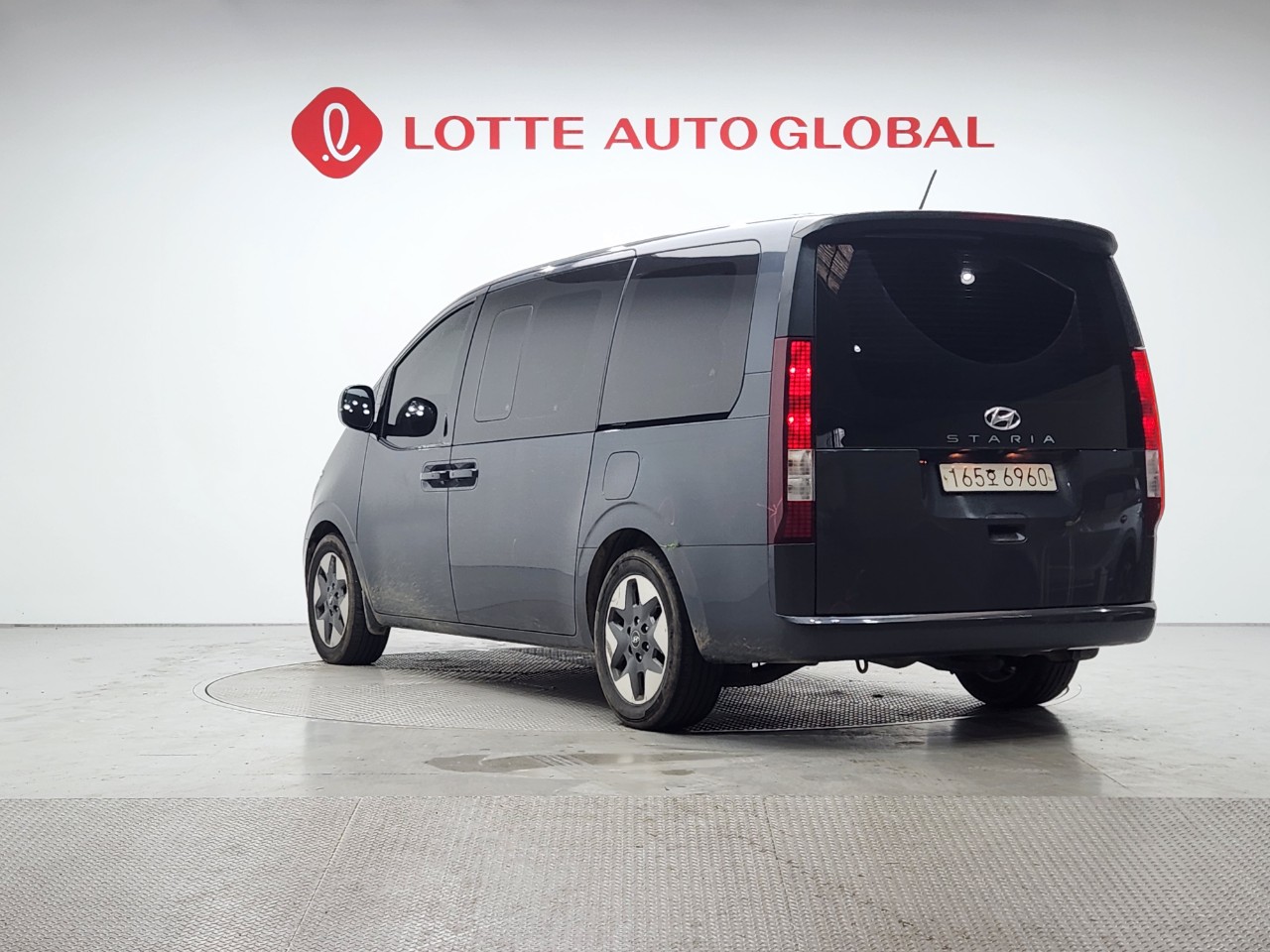 2022 HYUNDAI STARIA 2.2 Diesel Tourer 9seat 2W Modern
