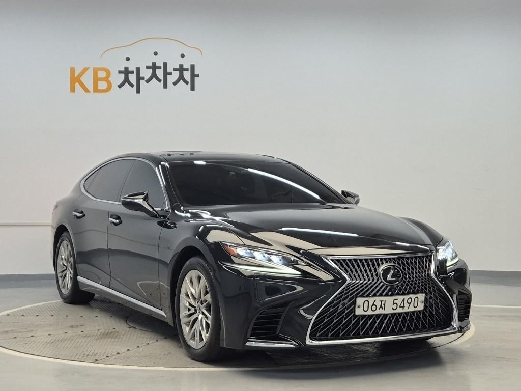 2018 LEXUS LS 