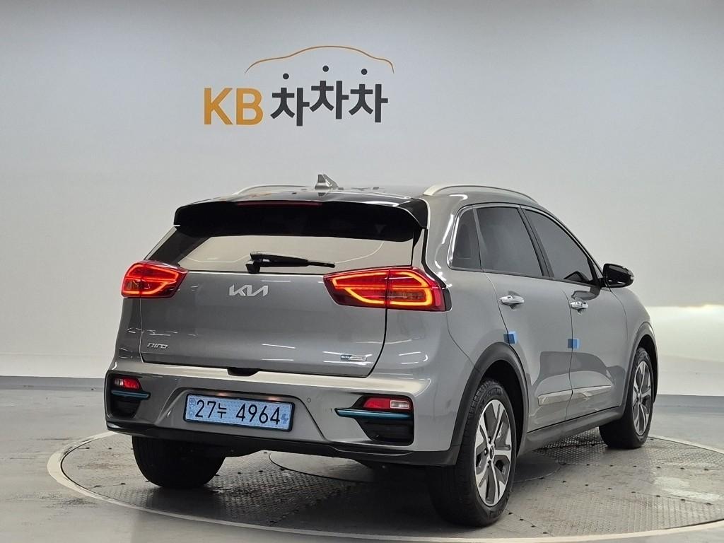 2022 KIA NIRO EV 