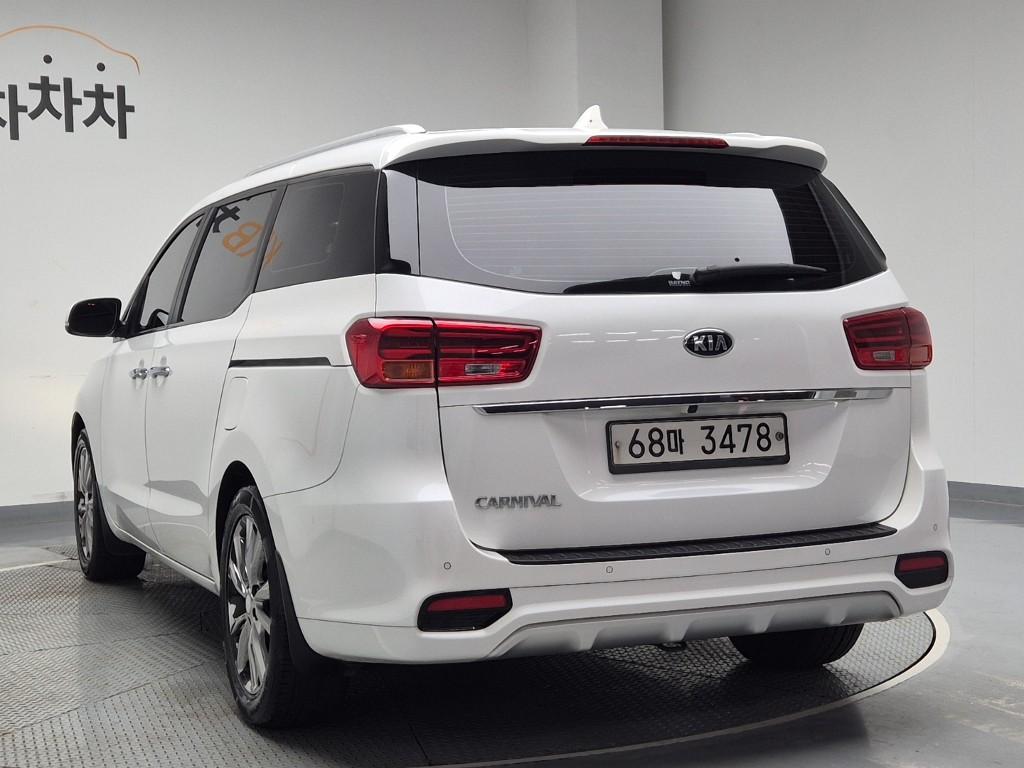 2019 KIA THE NEW CARNIVAL 
