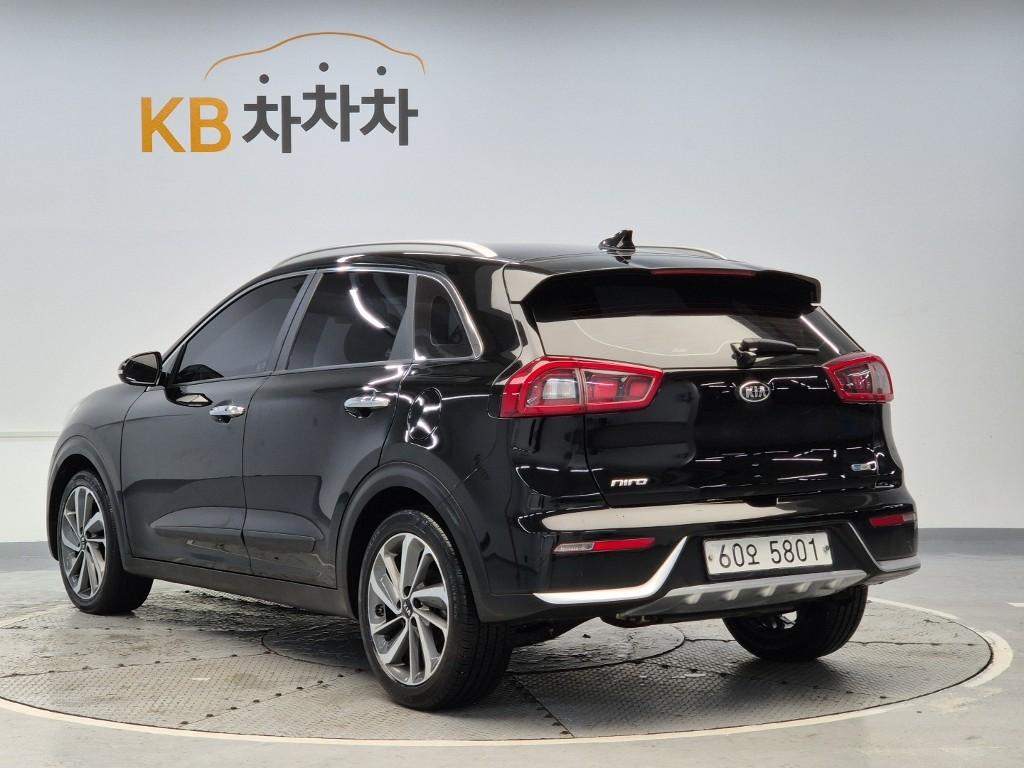 2018 KIA NIRO 