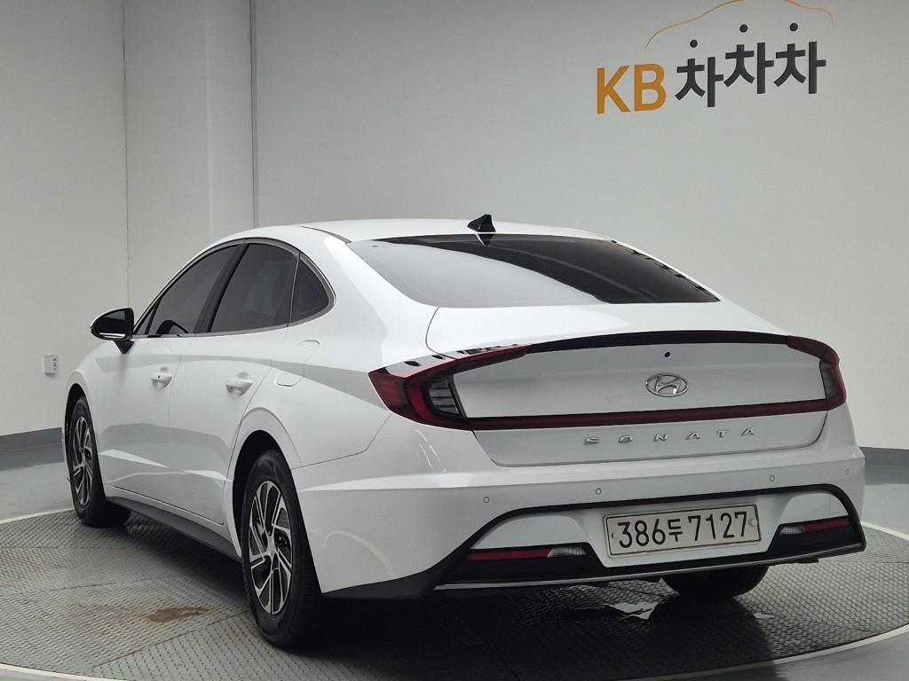 2022 HYUNDAI SONATA (DN8) HYBRID 