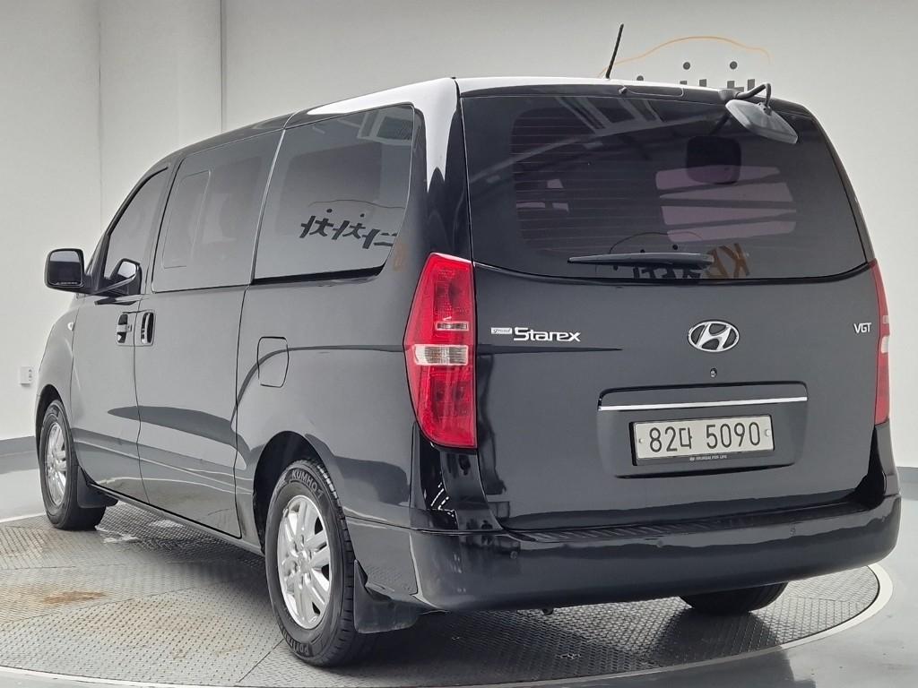2018 HYUNDAI GRAND STAREX 