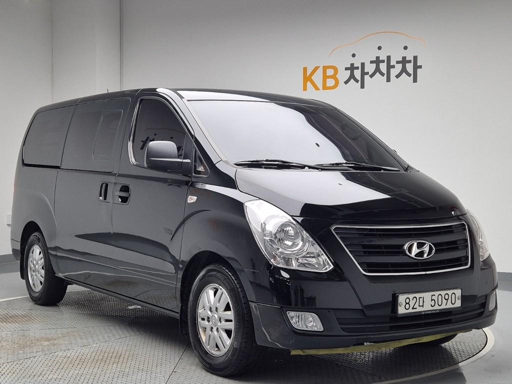 2018 HYUNDAI GRAND STAREX 