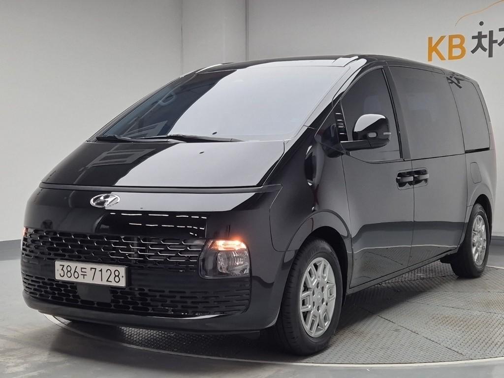 2023 HYUNDAI STARIA 