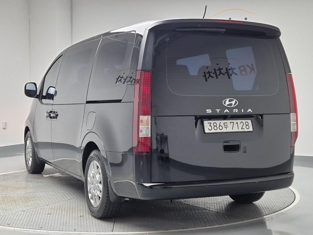 2023 HYUNDAI STARIA 