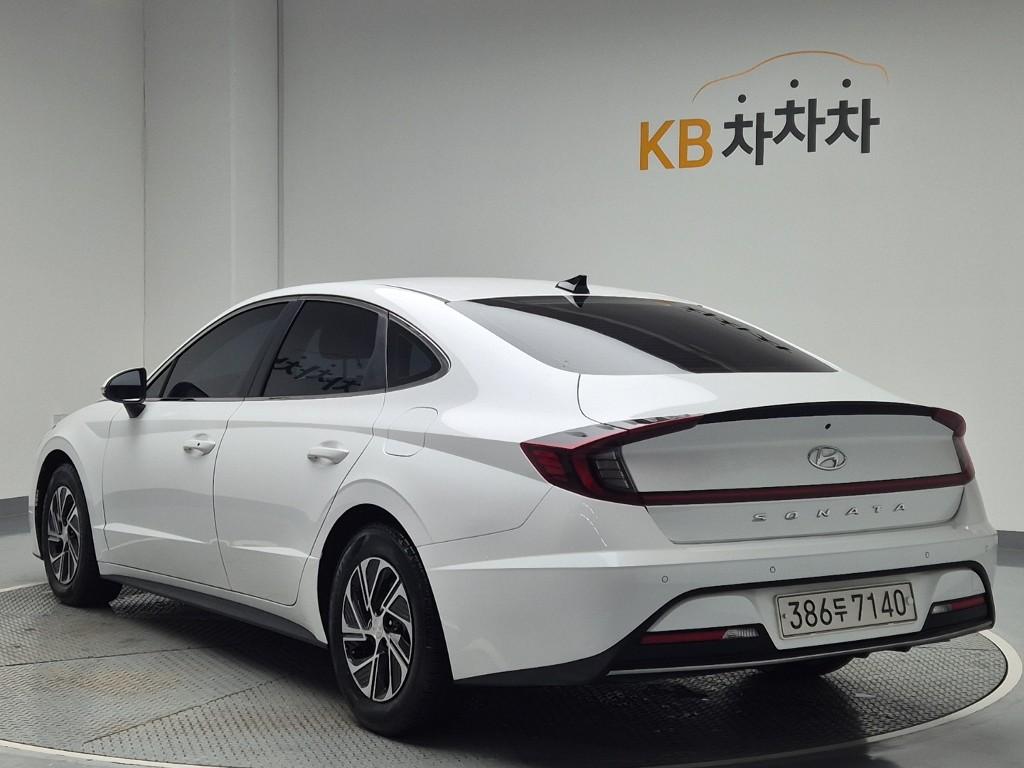 2022 HYUNDAI SONATA (DN8) HYBRID 