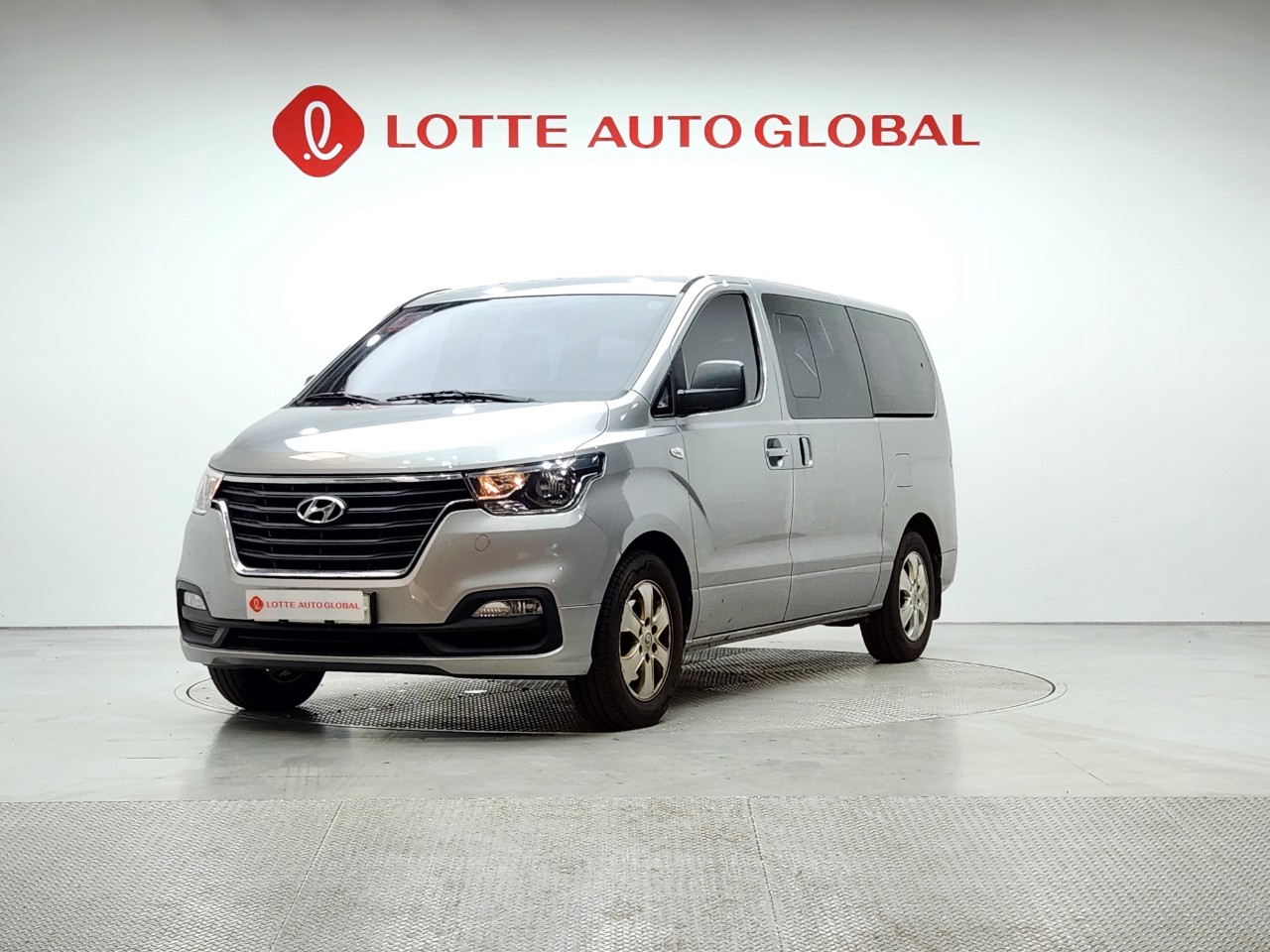 2019 HYUNDAI THE NEW GRAND STAREX 12seat Diesel Smart