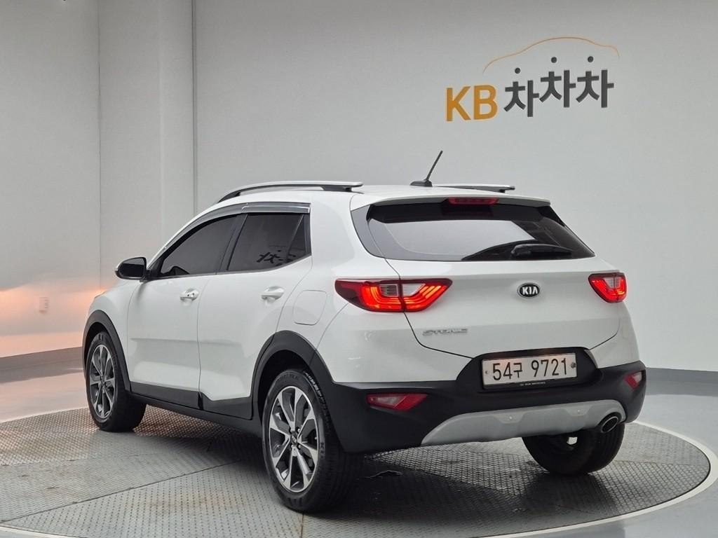2018 KIA STONIC 