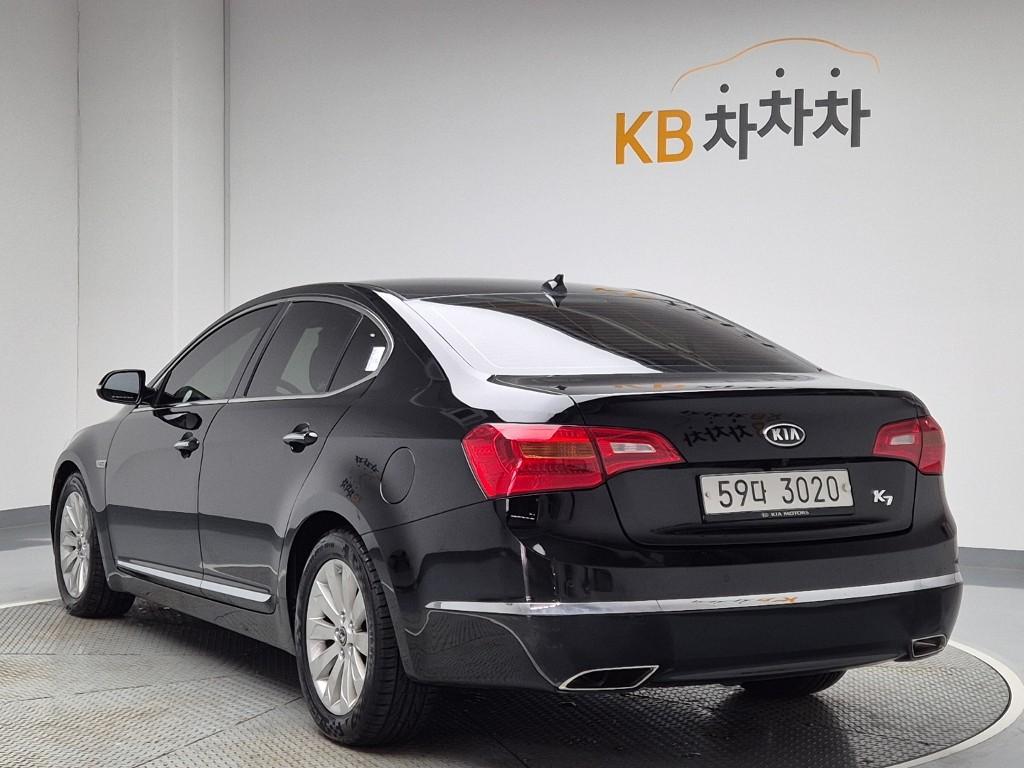 2011 KIA K7 