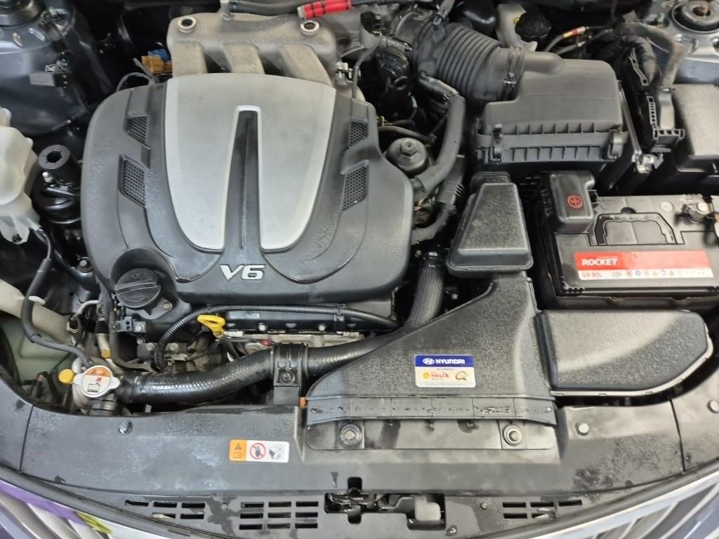 2012 HYUNDAI GRANDEUR HG 