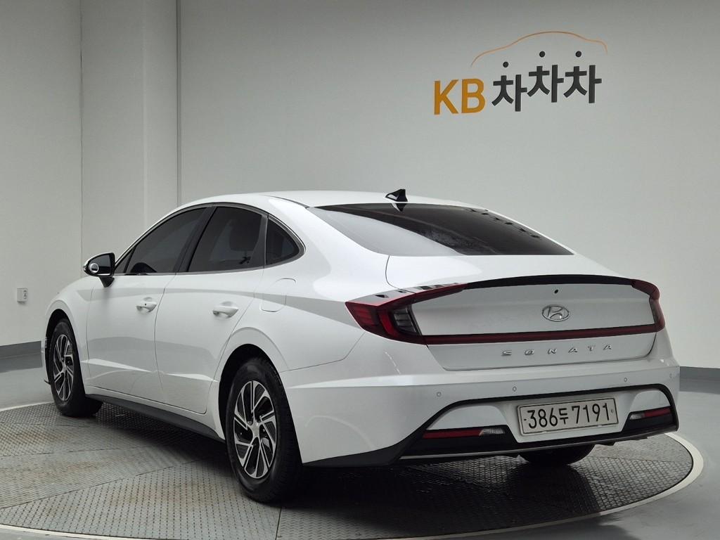 2022 HYUNDAI SONATA (DN8) HYBRID 