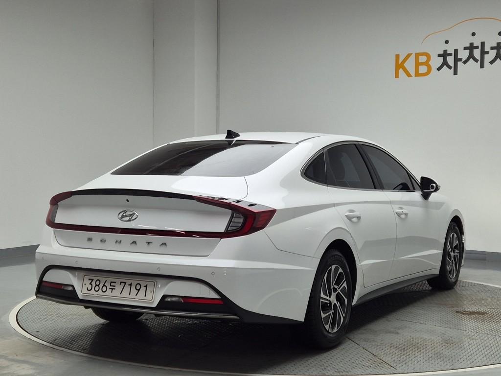 2022 HYUNDAI SONATA (DN8) HYBRID 