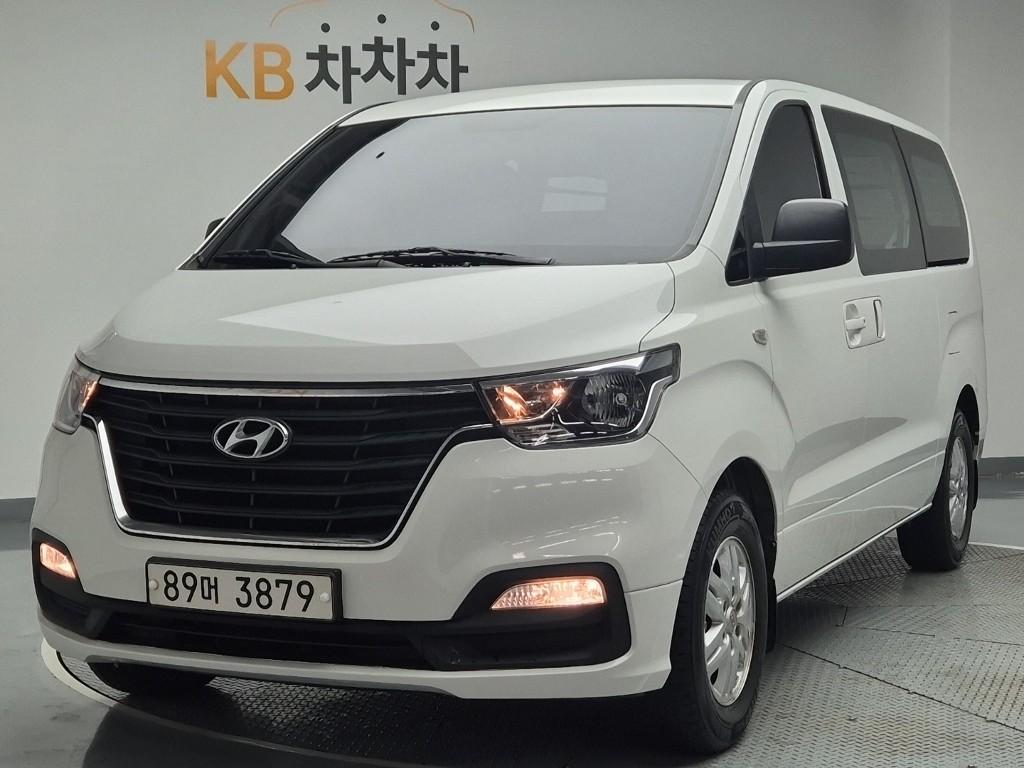 2021 HYUNDAI THE NEW GRAND STAREX 