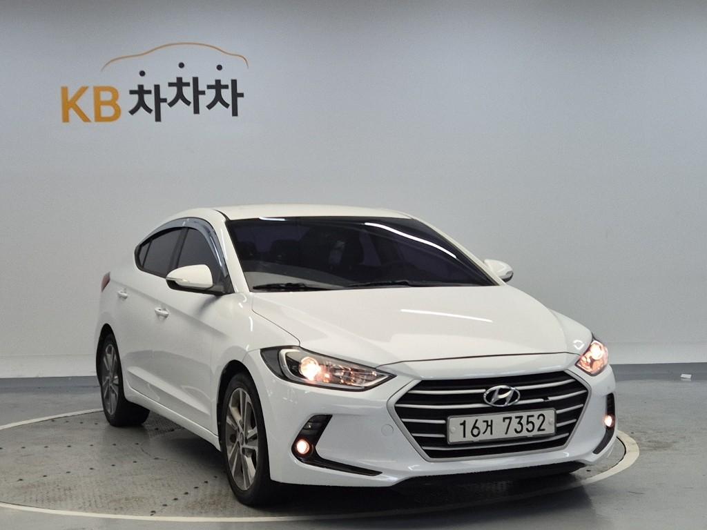 2017 HYUNDAI AVANTE AD 