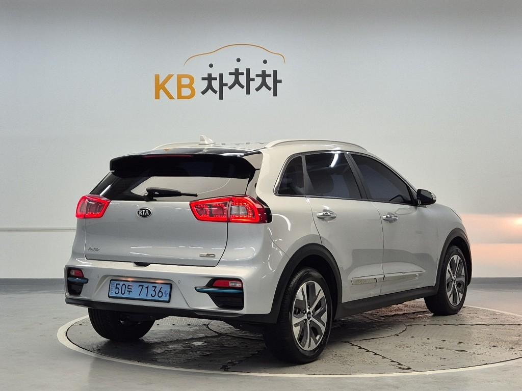 2021 KIA NIRO EV 