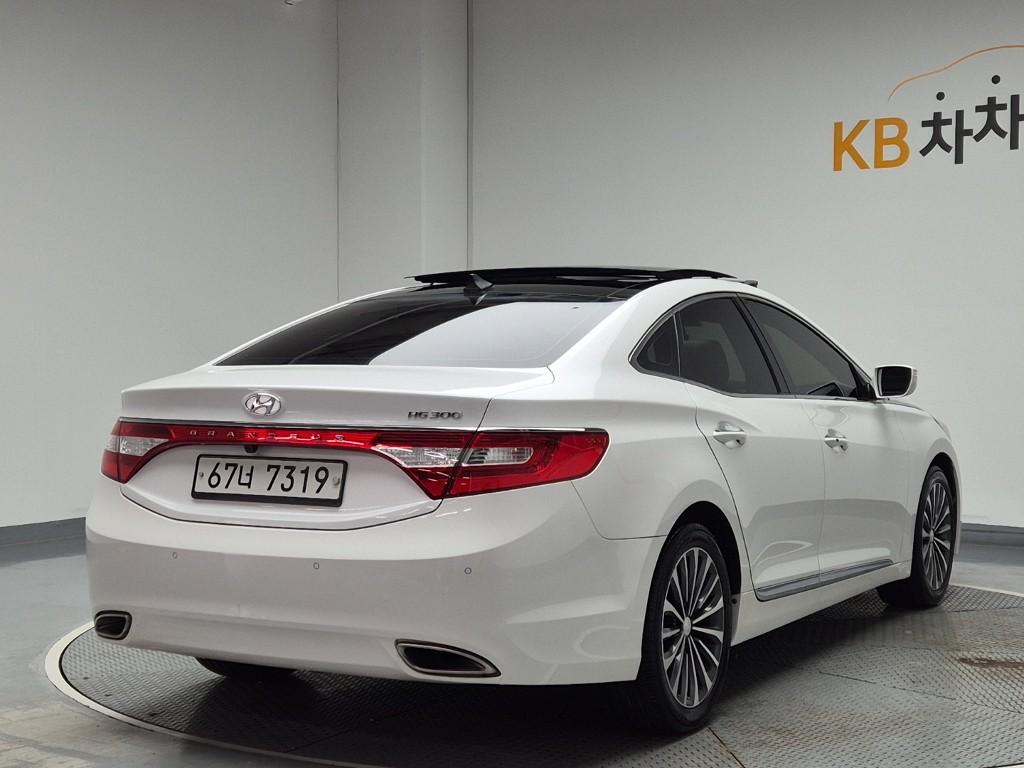 2012 HYUNDAI GRANDEUR HG 