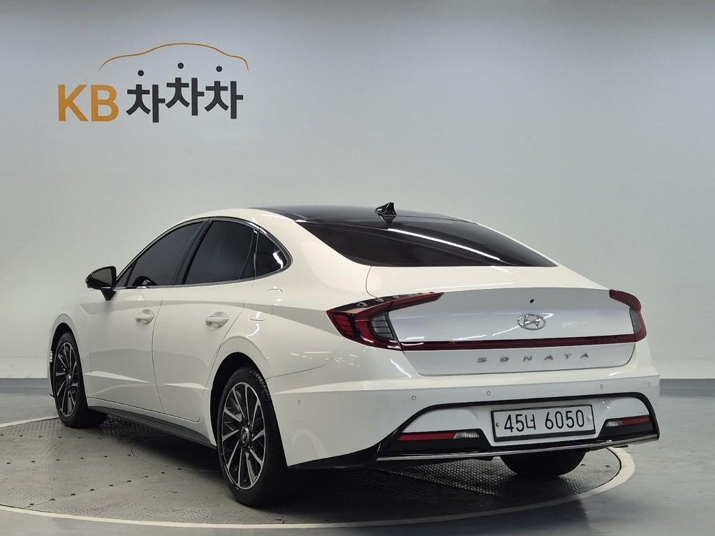 2020 HYUNDAI SONATA (DN8) 