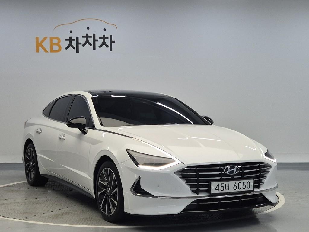 2020 HYUNDAI SONATA (DN8) 