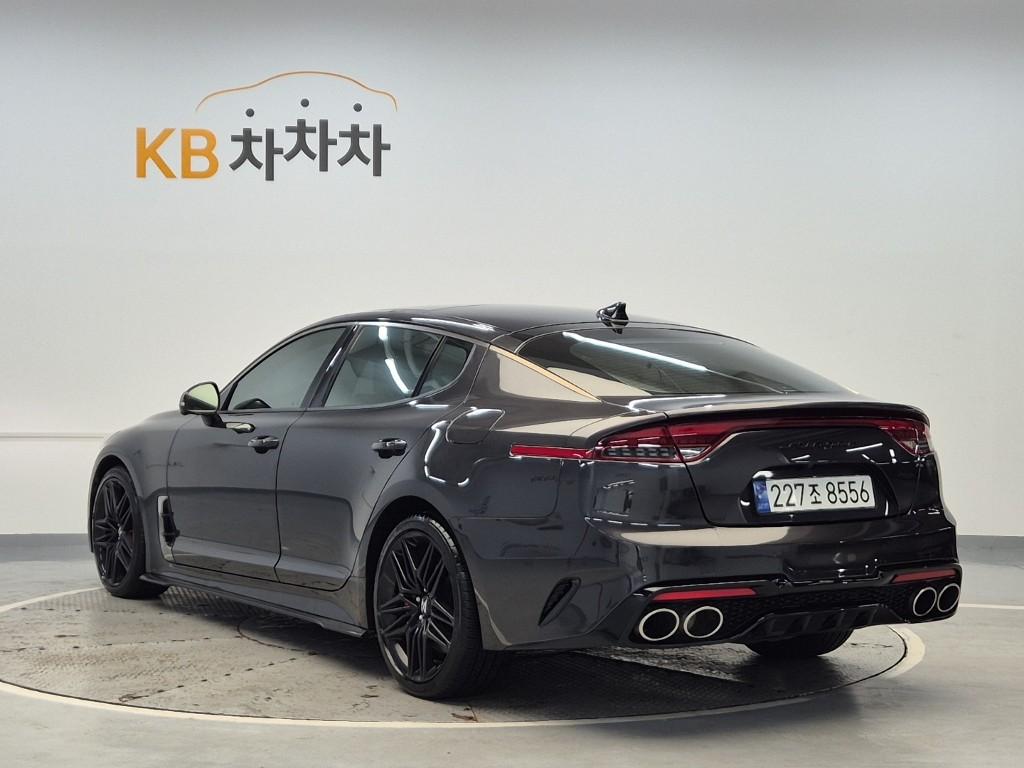 2021 KIA STINGER Meister 