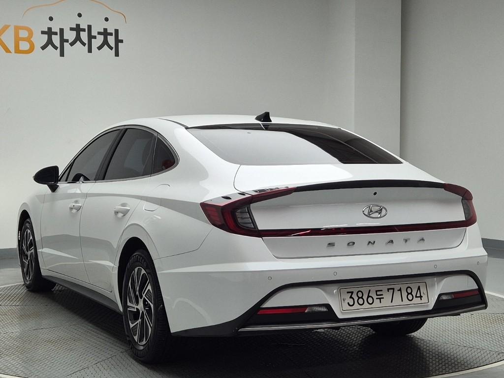 2022 HYUNDAI SONATA (DN8) HYBRID 