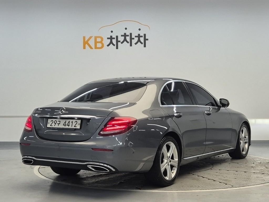 2017 BENZ E CLASS (5Gen) 