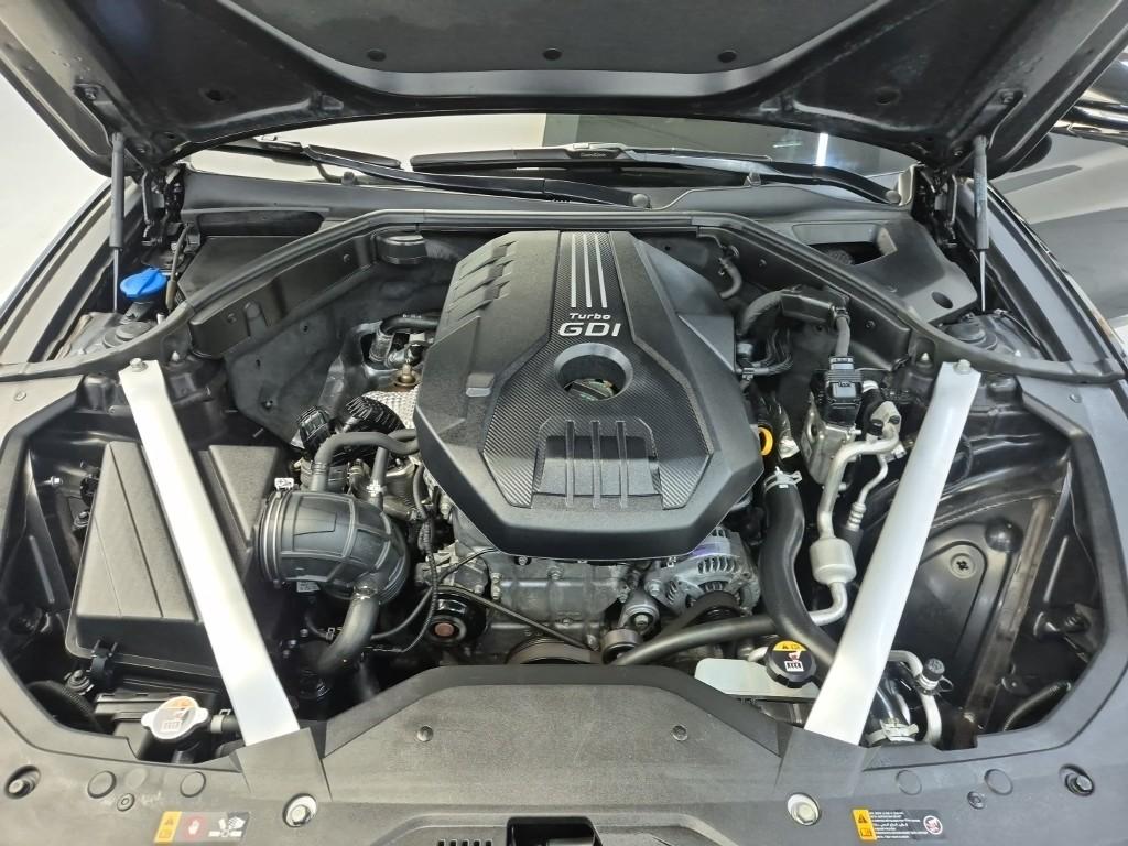 2023 GENESIS THE NEW G70 