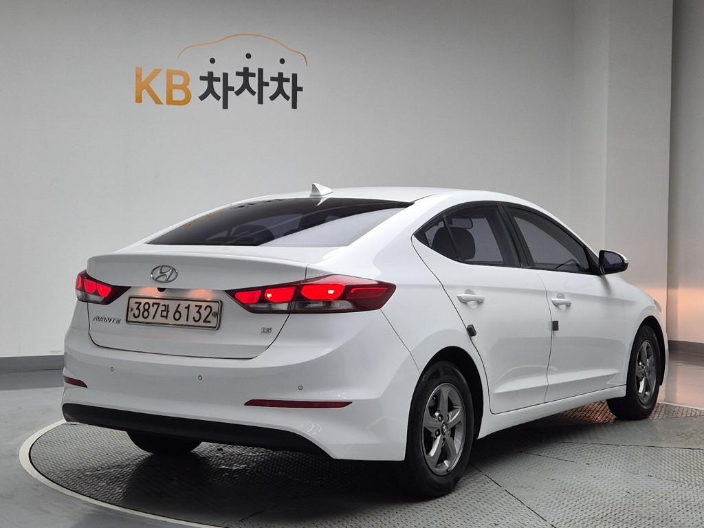 2018 HYUNDAI AVANTE AD 