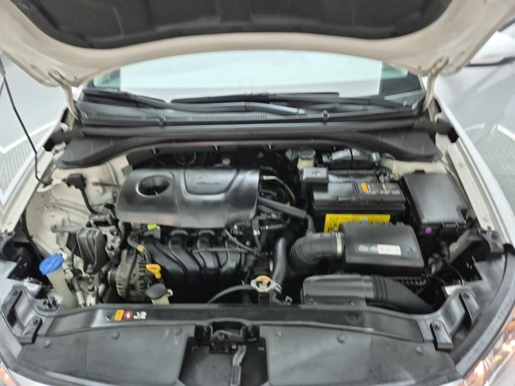 2018 HYUNDAI AVANTE AD 