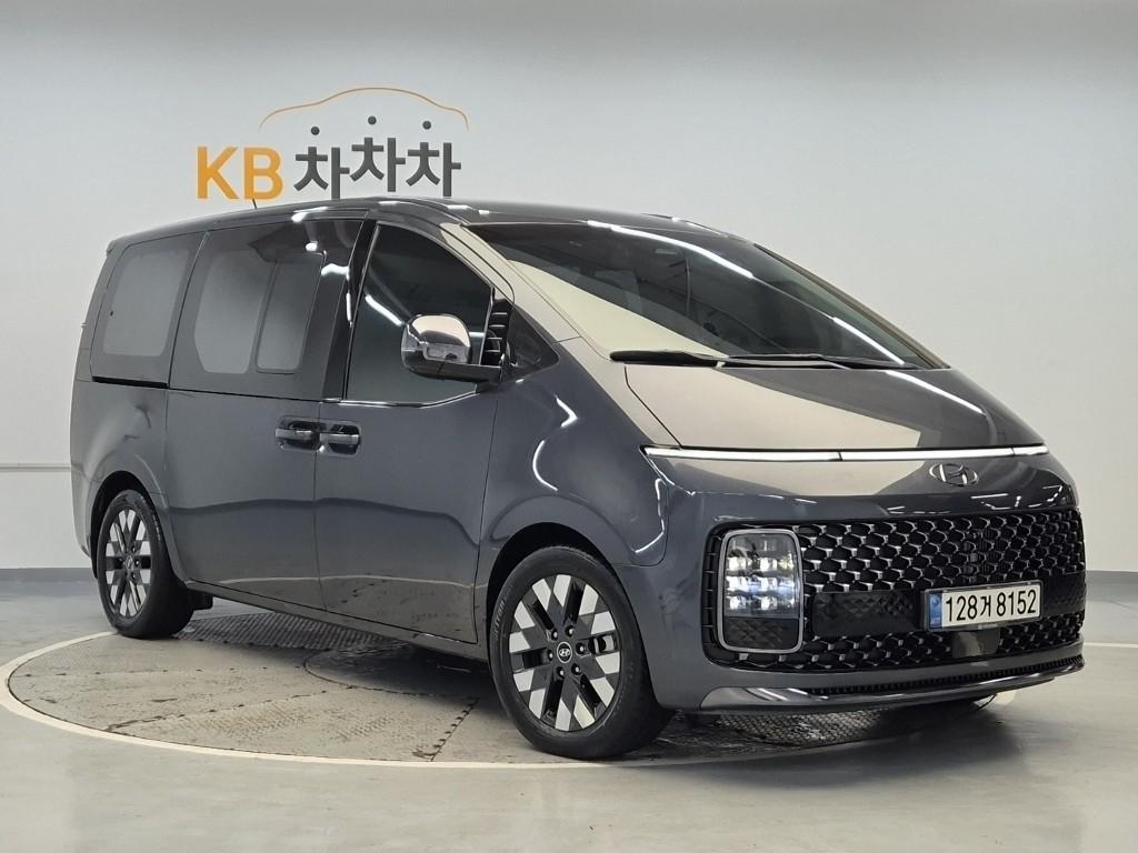 2022 HYUNDAI STARIA 