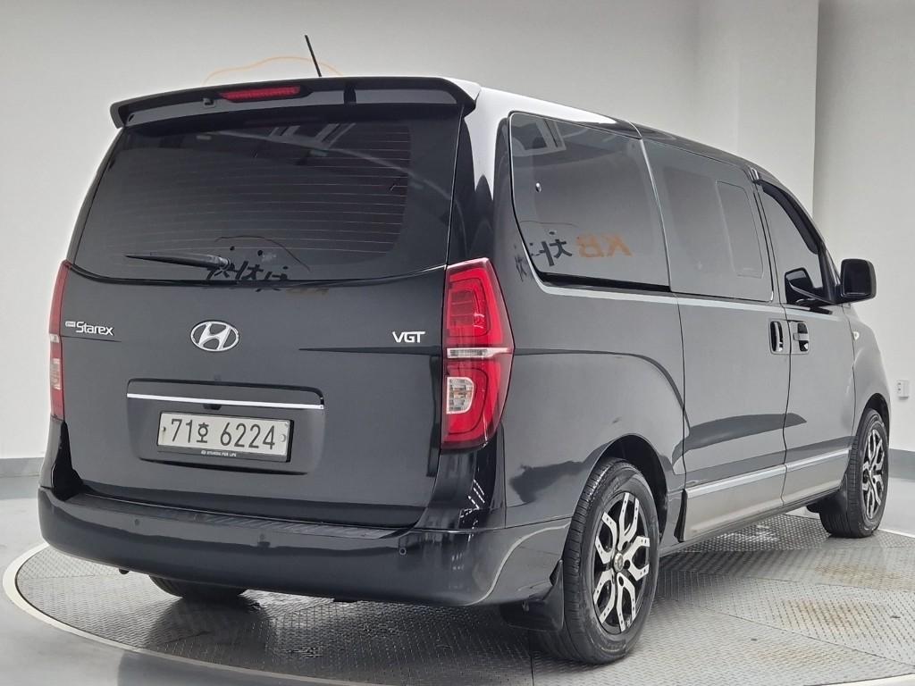 2020 HYUNDAI THE NEW GRAND STAREX 