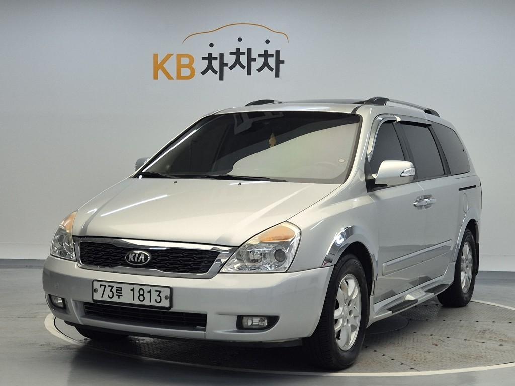 2013 KIA CARNIVAL R 