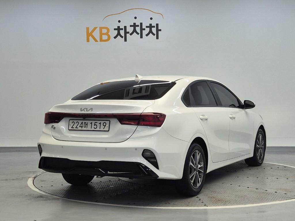 2022 KIA THE NEW K3 