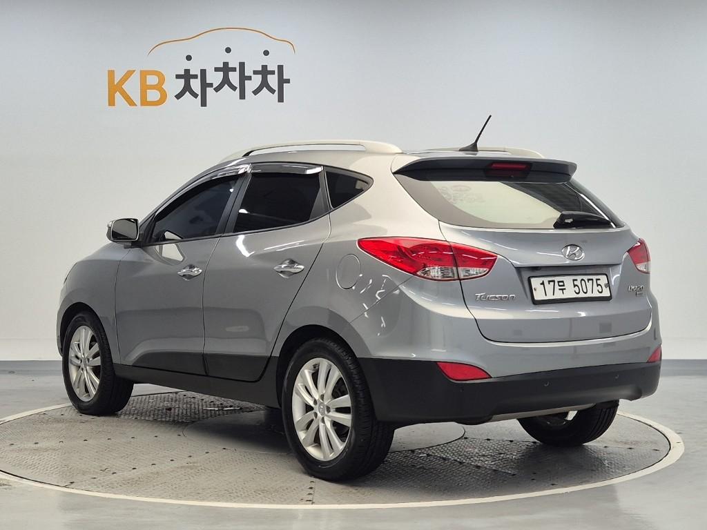 2011 HYUNDAI TUCSON ix 