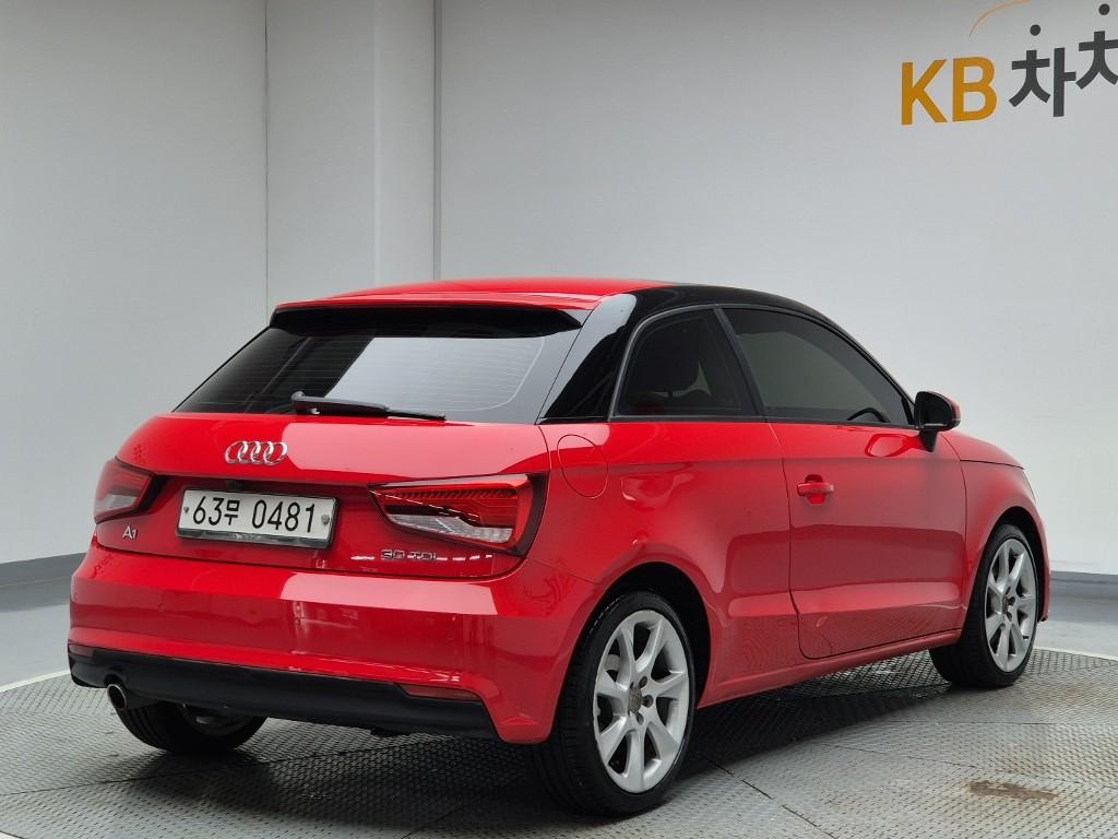 2015 AUDI A1 