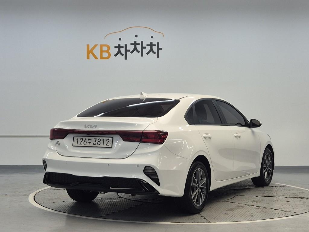 2022 KIA THE NEW K3 