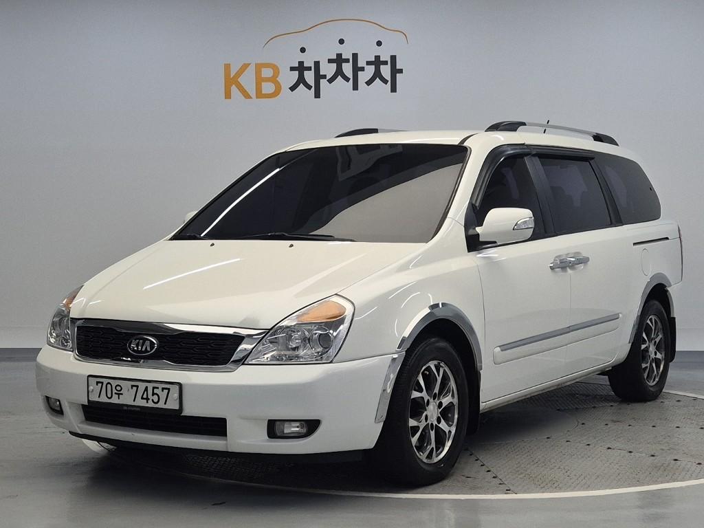 2014 KIA CARNIVAL R 