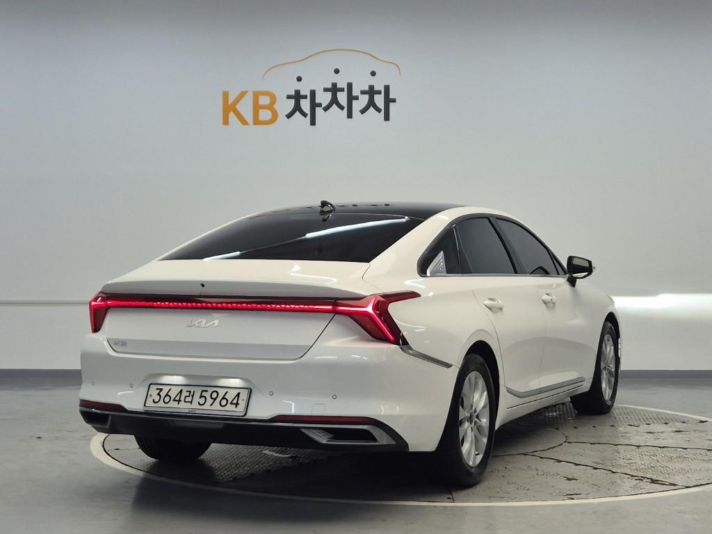 2023 KIA K8 