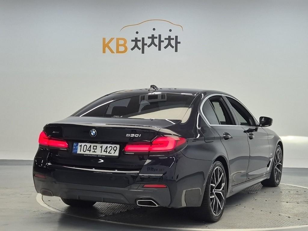 2021 BMW 5 SERIES (7Gen) 