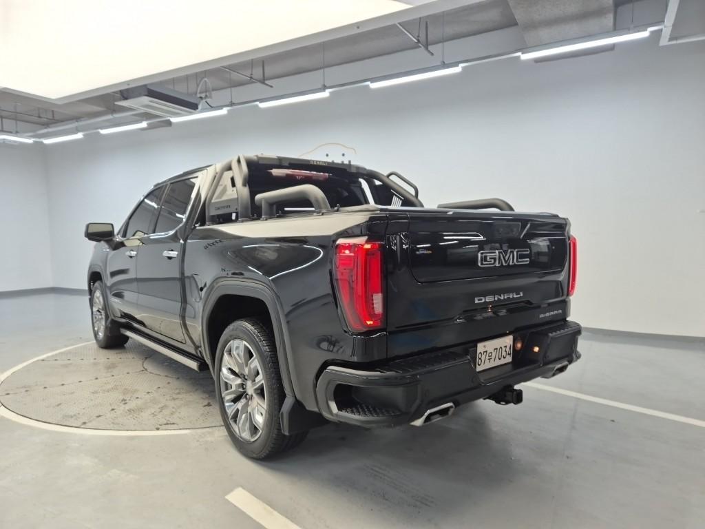 2024 GMC SIERRA 