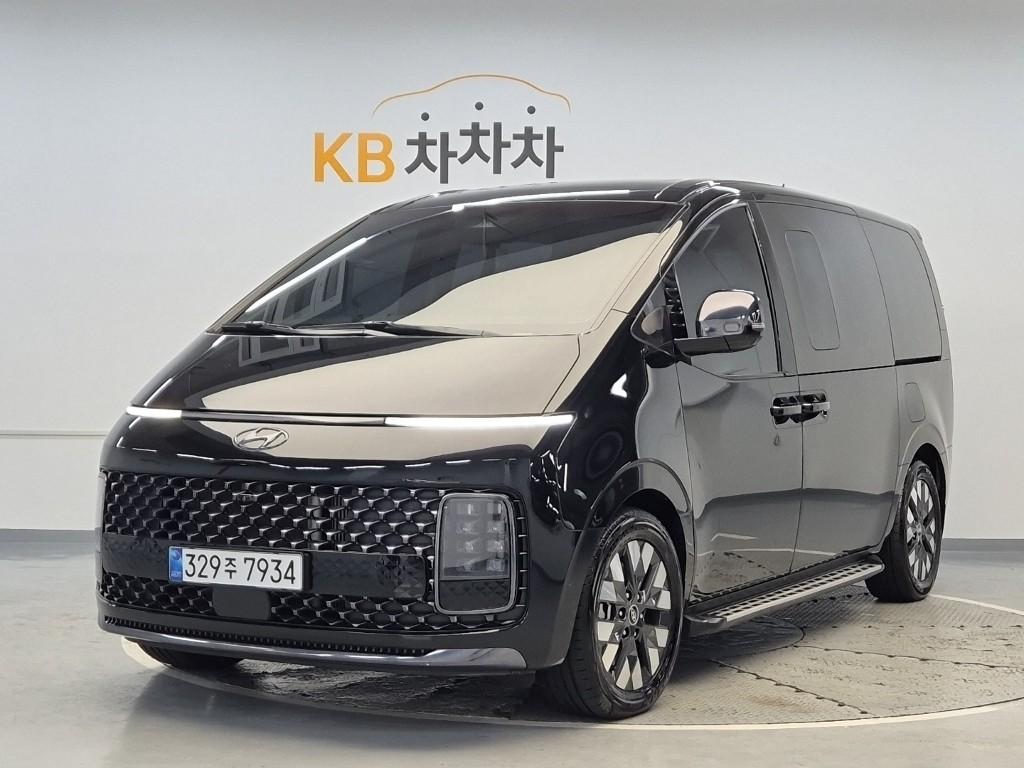 2022 HYUNDAI STARIA 