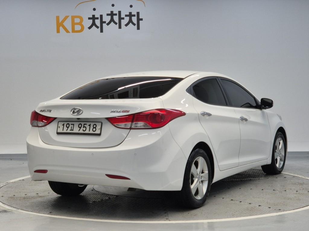 2011 HYUNDAI AVANTE MD 