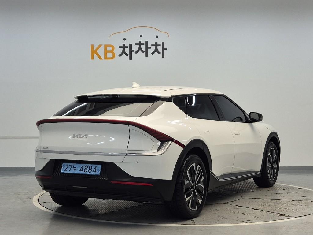 2022 KIA EV6 