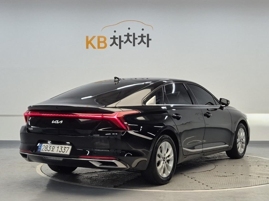 2022 KIA K8 