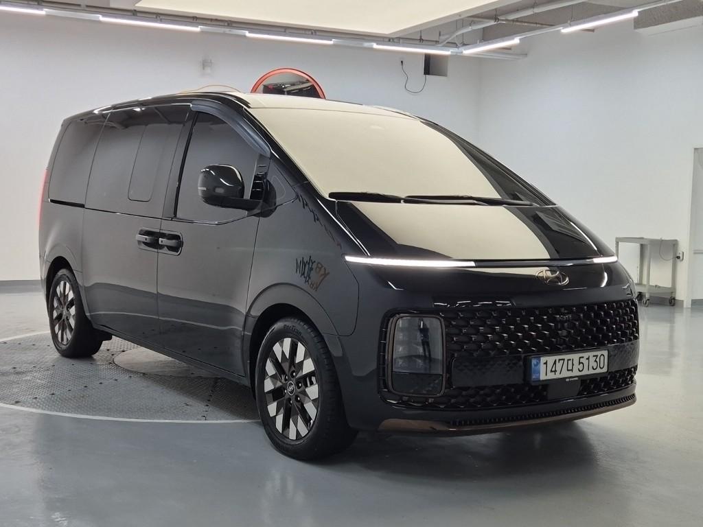 2023 HYUNDAI STARIA 