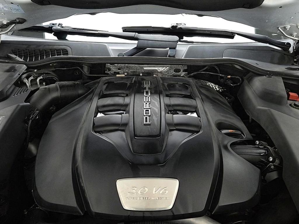 2012 PORSCHE CAYENNE (2G) 