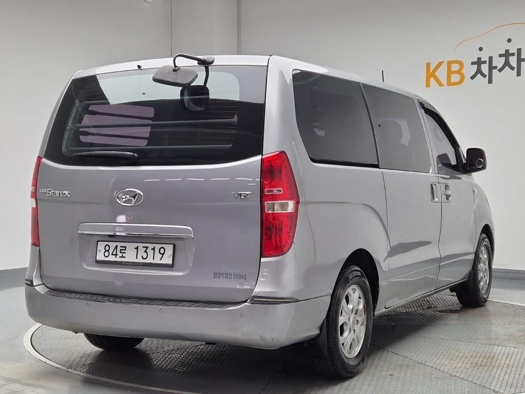 2015 HYUNDAI GRAND STAREX 