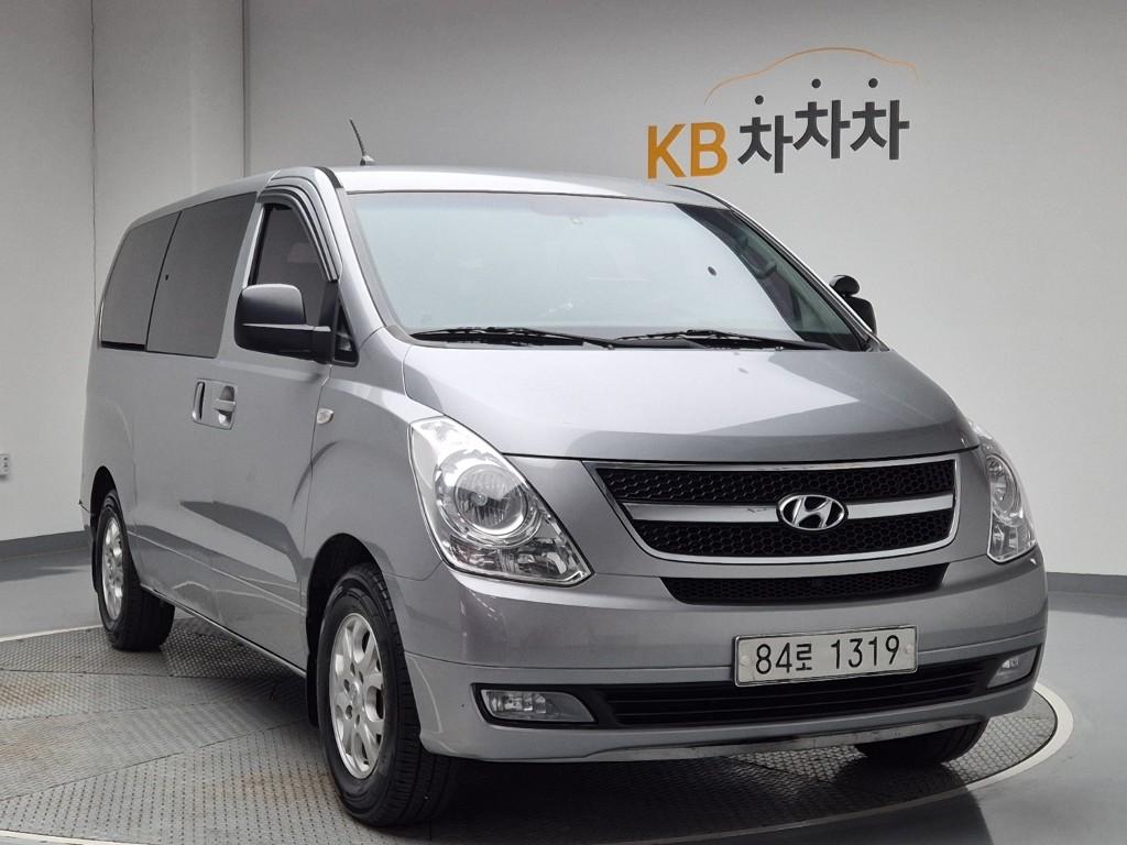 2015 HYUNDAI GRAND STAREX 